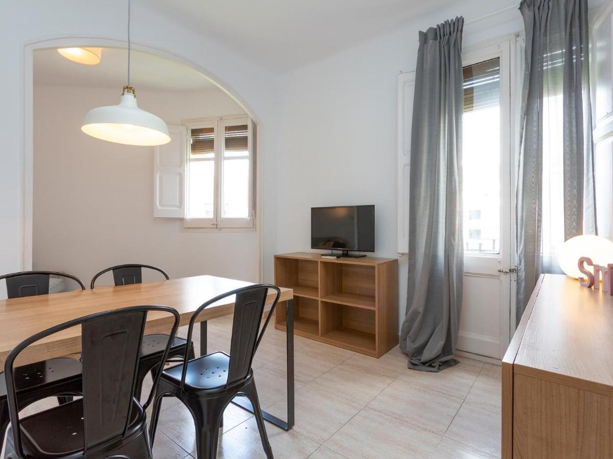 Centric Sagrada Familia Apartments Barcelona Bagian luar foto